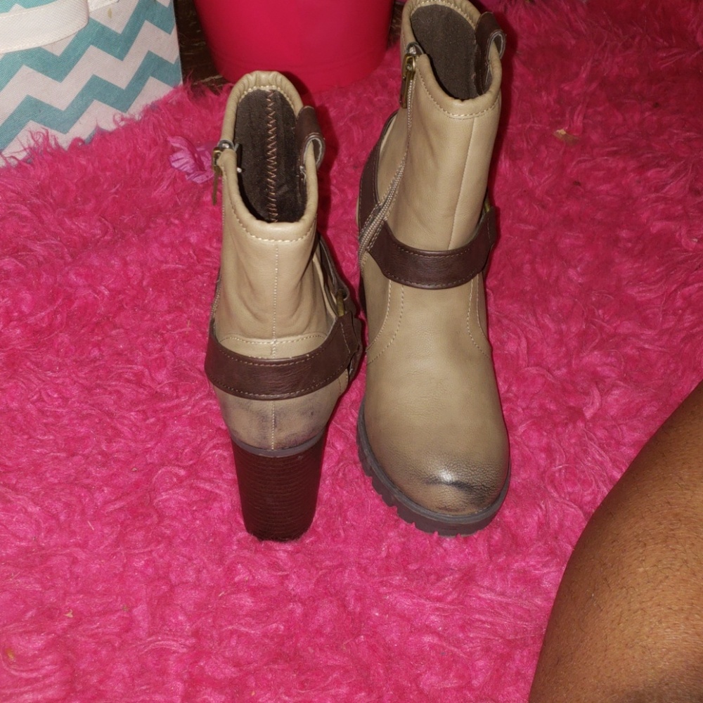 To small - Picture 2 of 3